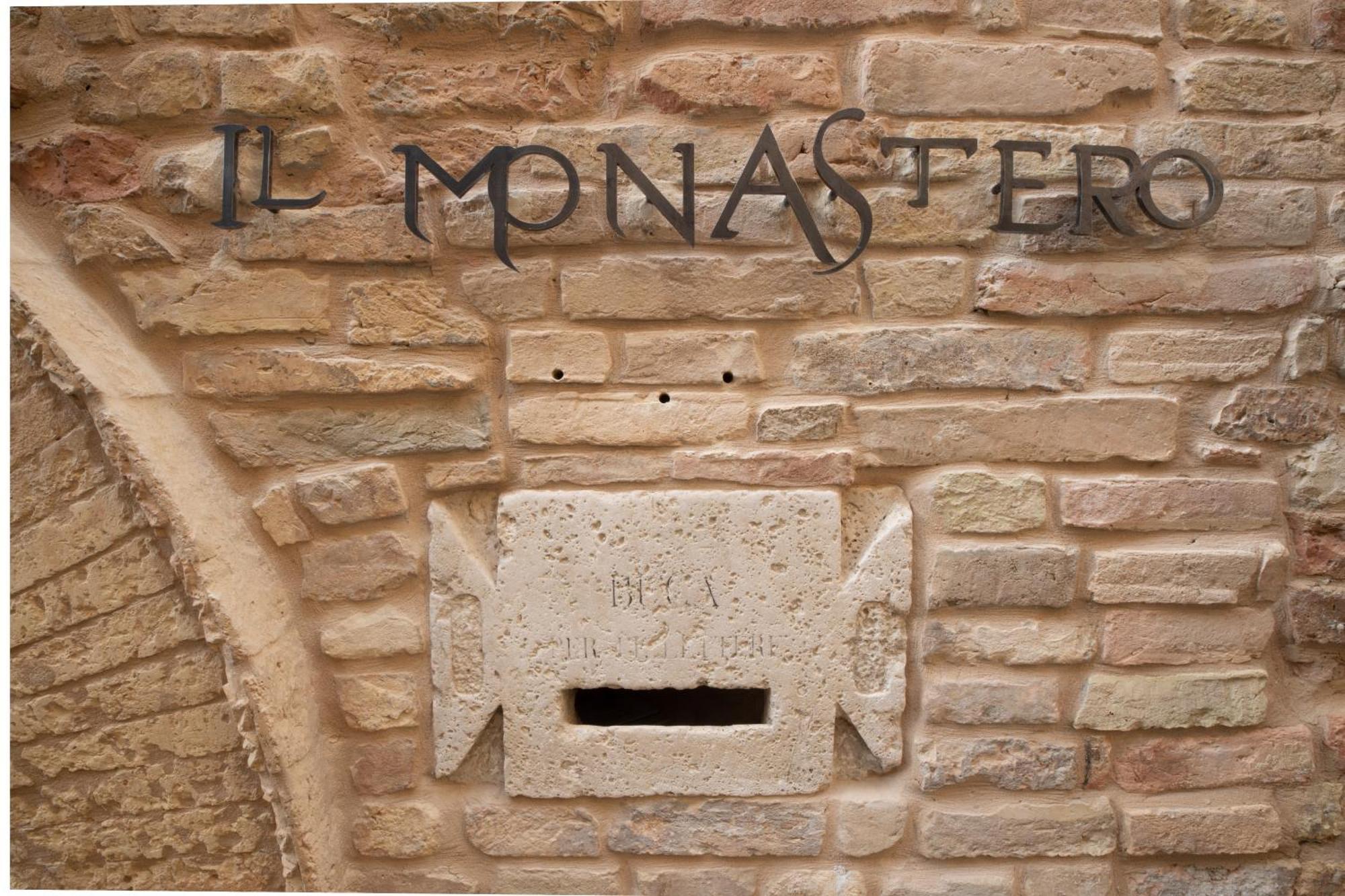 The Monastery - Unique Vacation Home Monteprandone Bagian luar foto