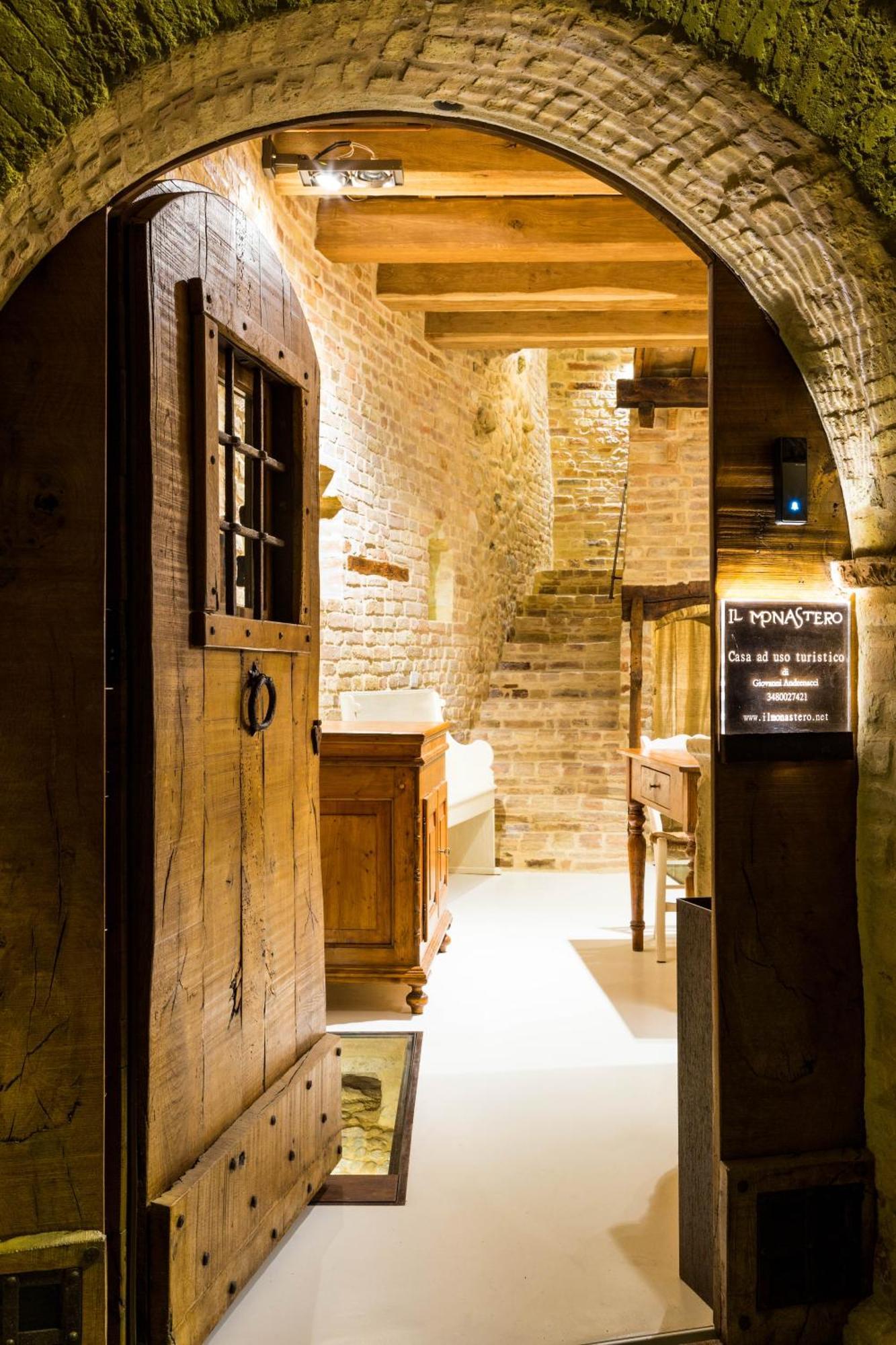 The Monastery - Unique Vacation Home Monteprandone Bagian luar foto